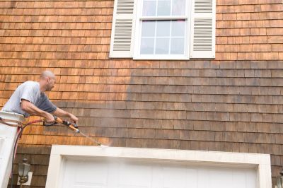 When to Hire Siding Services